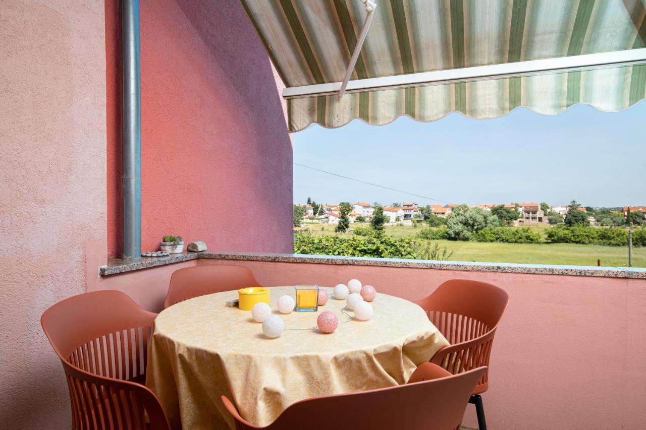 Sunny Apartment Valbandon Fažana Dış mekan fotoğraf