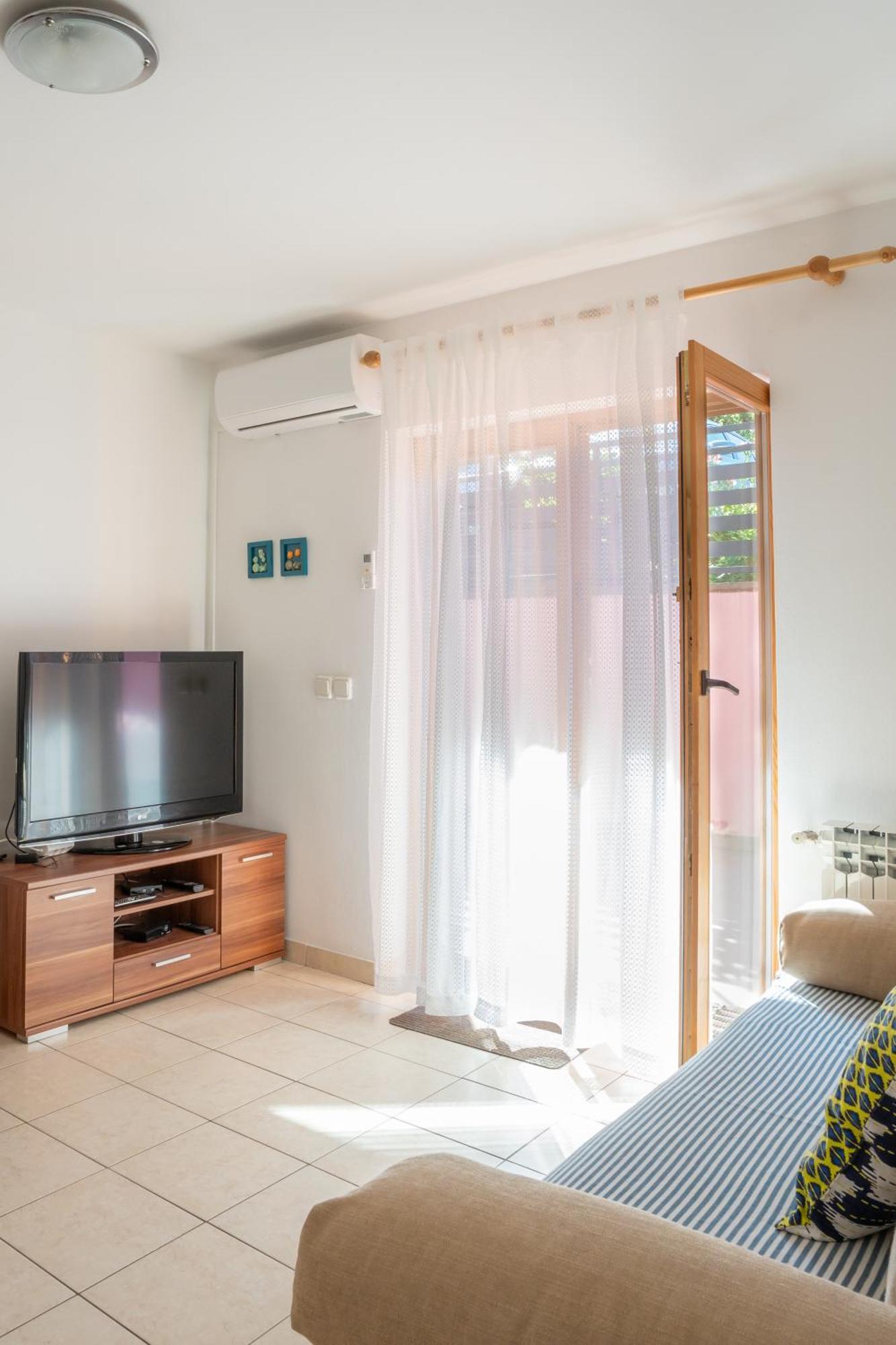 Sunny Apartment Valbandon Fažana Dış mekan fotoğraf