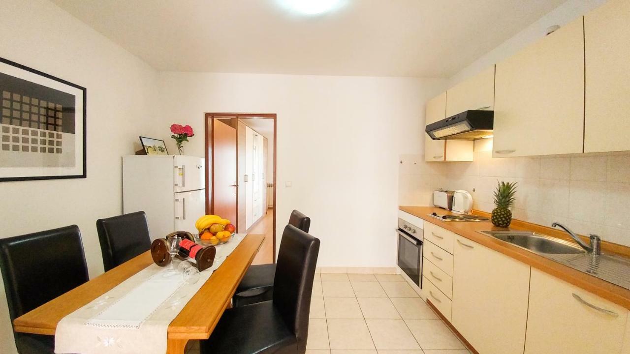 Sunny Apartment Valbandon Fažana Dış mekan fotoğraf