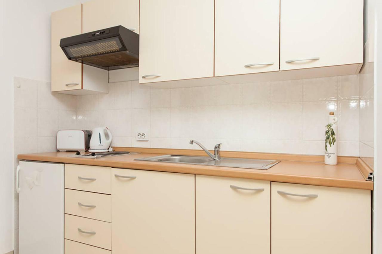 Sunny Apartment Valbandon Fažana Dış mekan fotoğraf